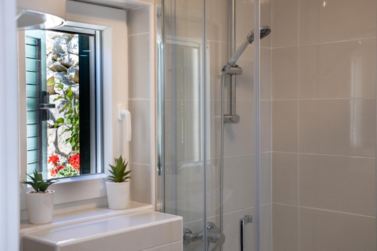 Villa Pelargonia Makarska Eksteriør bilde